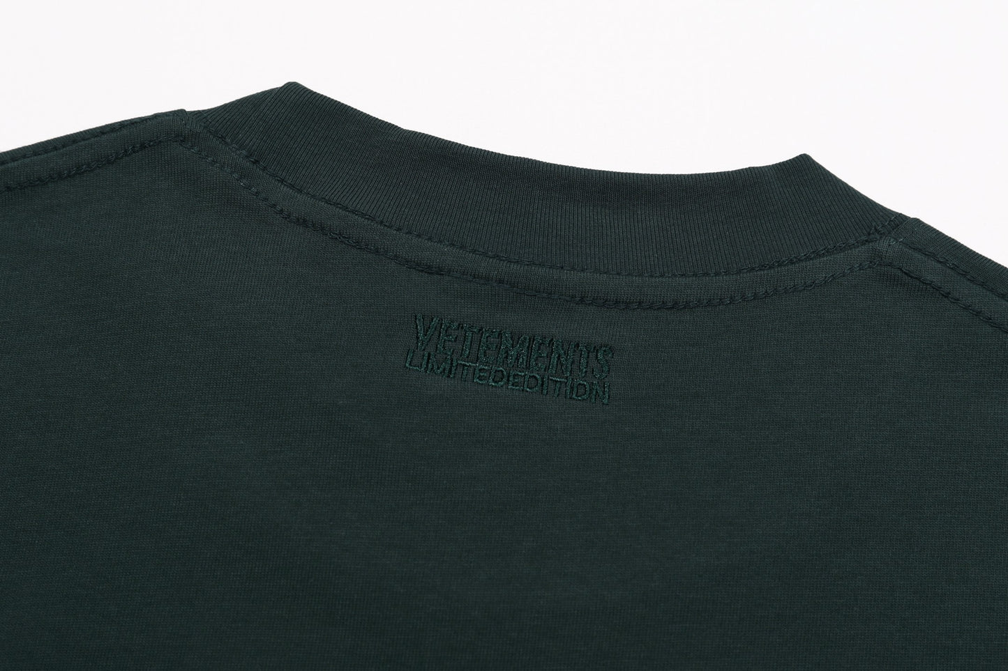 Vetements Red Letter Print Relaxed T-Shirt – Spring/Summer Collection
