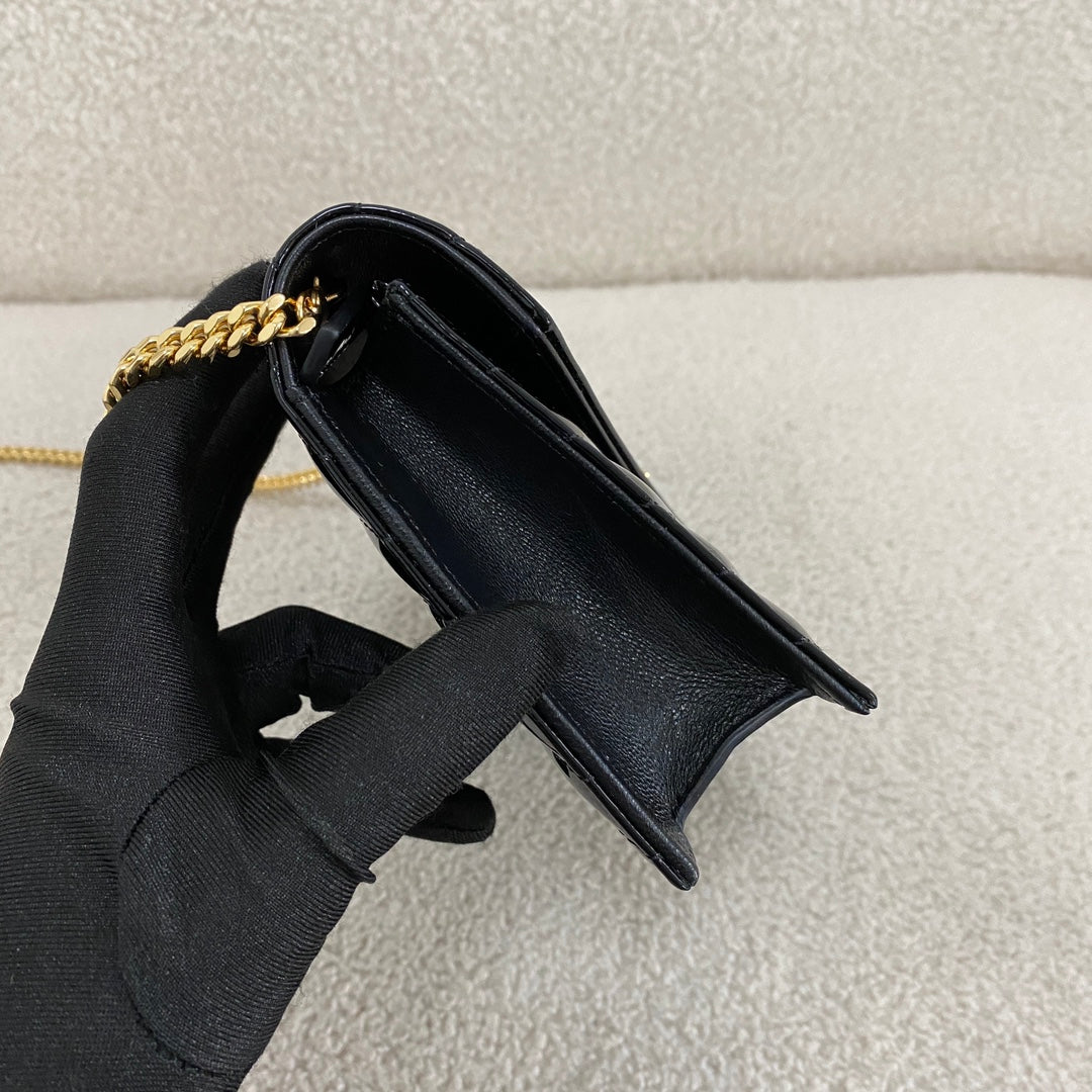 Saint Laurent Cassandre Envelope Chain Bag