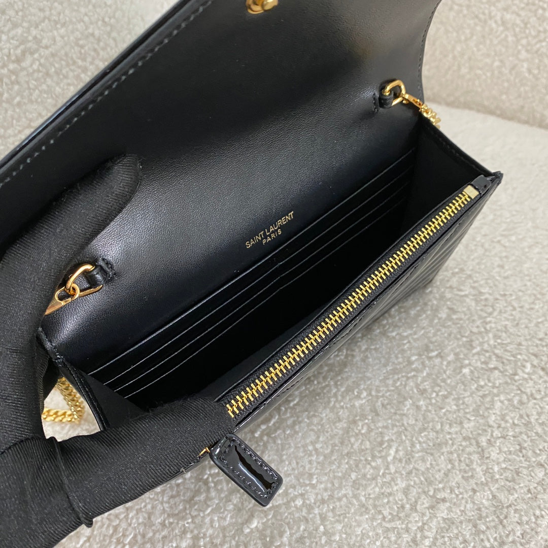 Saint Laurent Cassandre Envelope Chain Bag