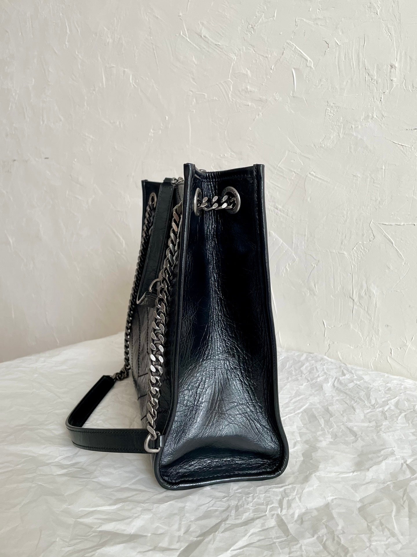 Saint Laurent Niki Medium Tote Bag