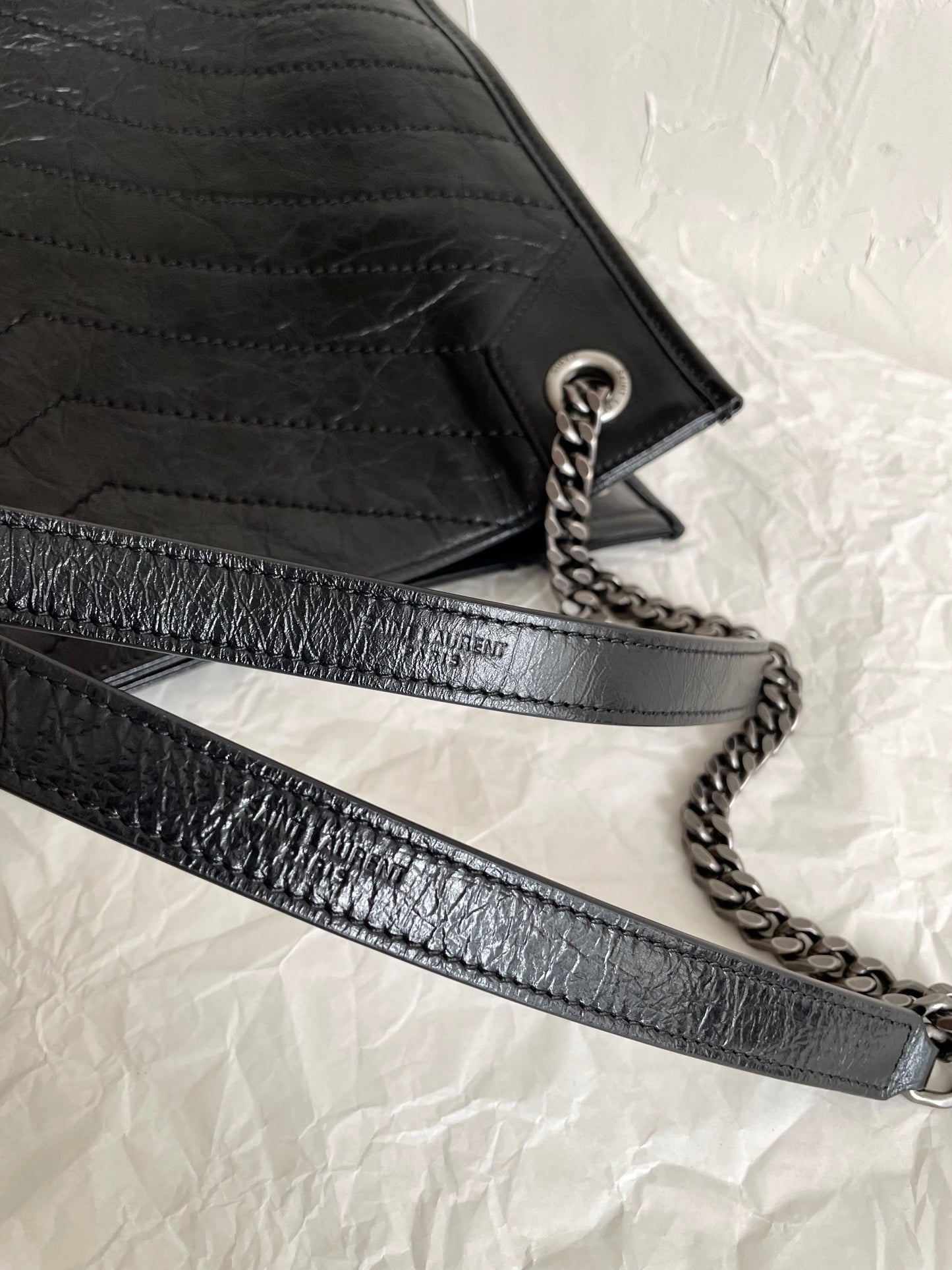 Saint Laurent Niki Medium Tote Bag