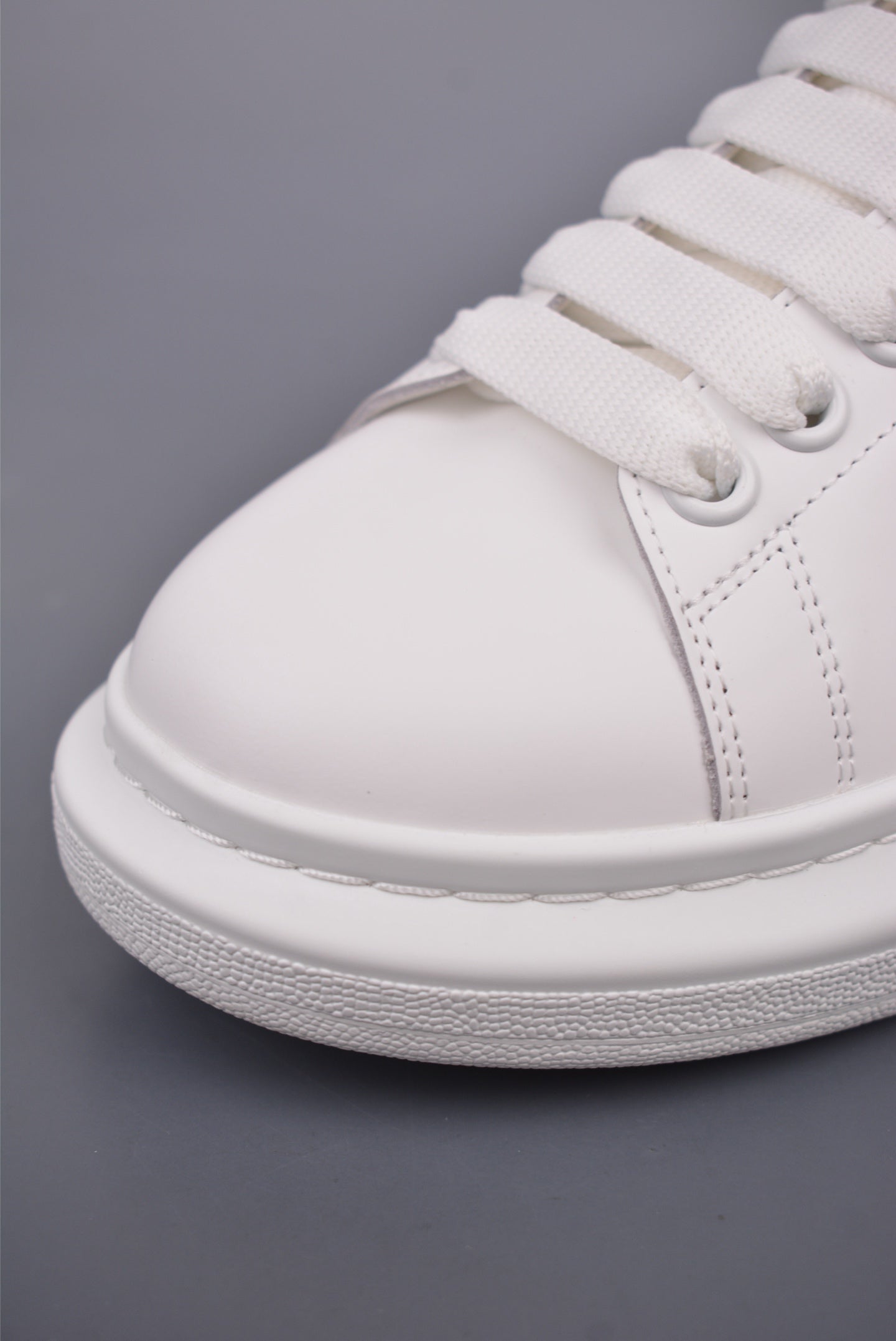 Alexander McQueen Classic Platform Sneakers – 2025 Edition
