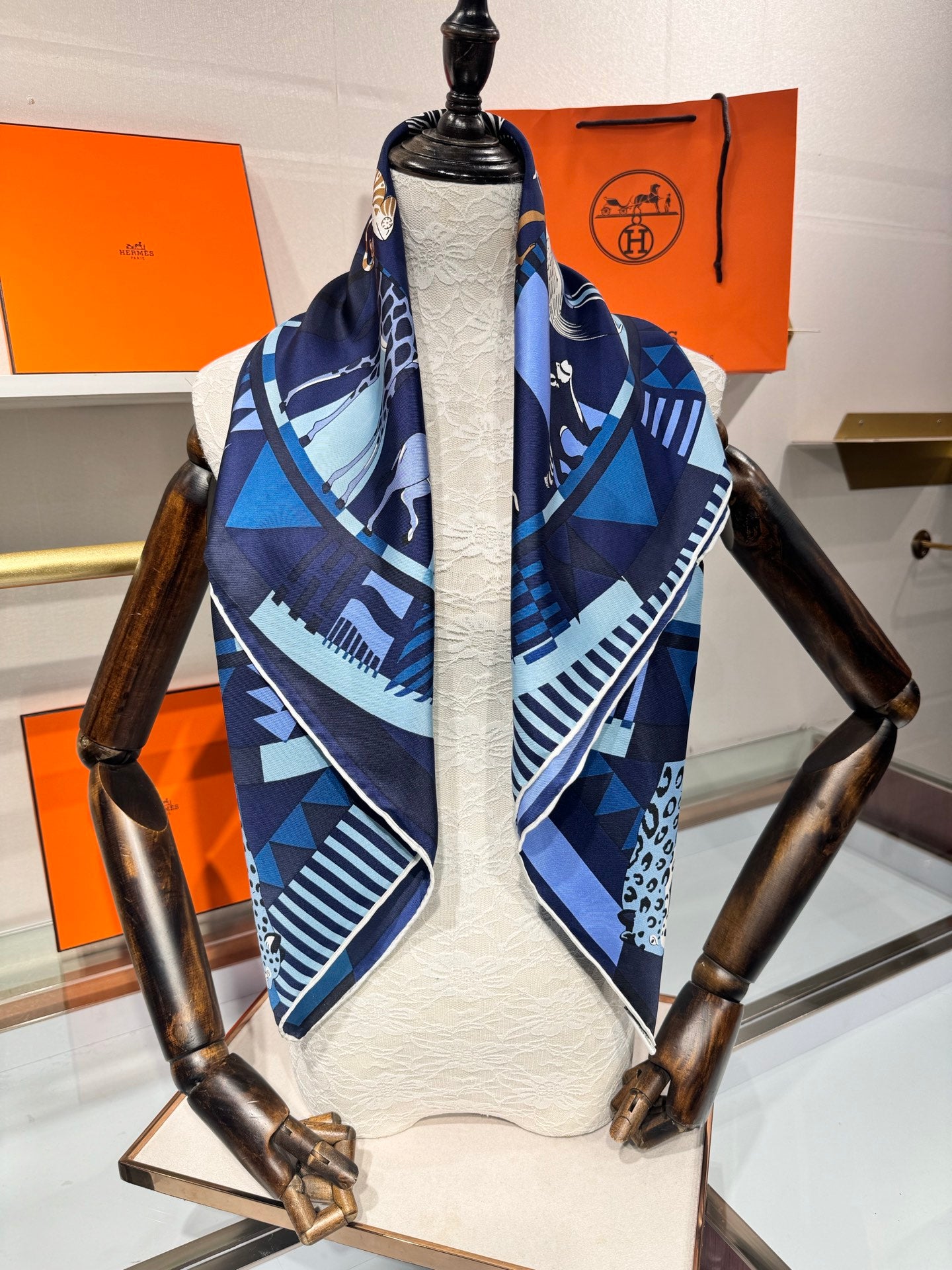 Hermès King of Tigers Carousel Silk Scarf – 2025 Spring Collection