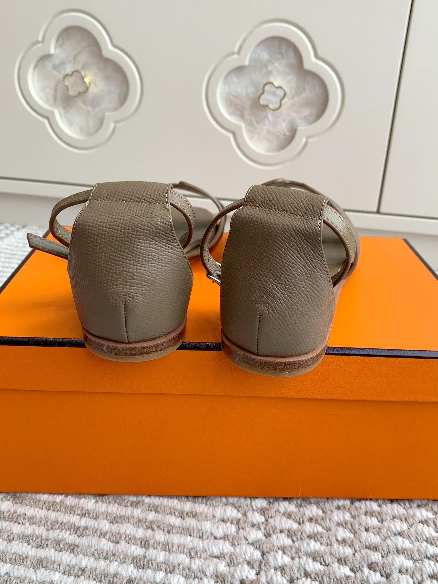 Hermès Santorini Classic H Flat Sandals