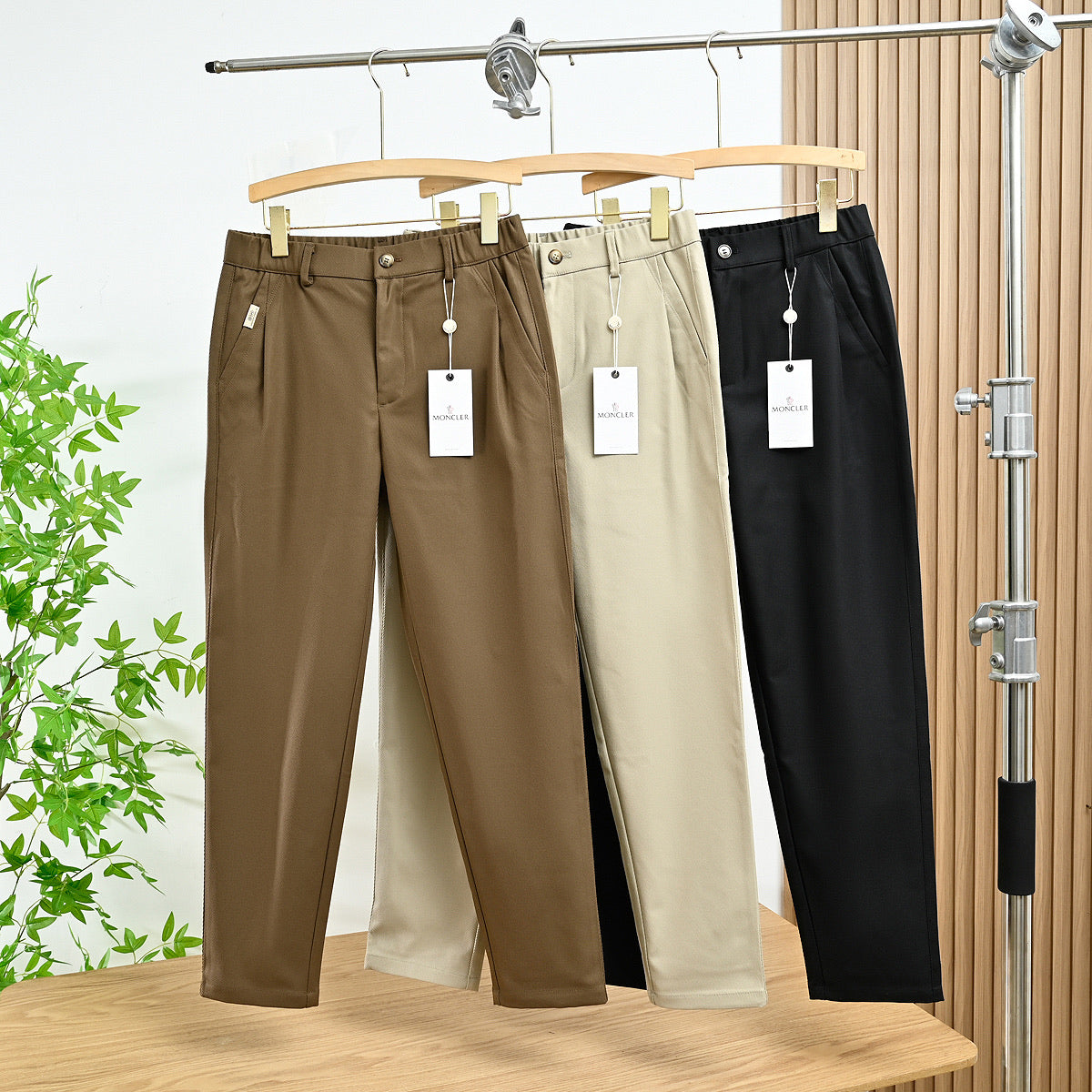 Moncler Business Casual Stretch Cotton Trousers – 25SS