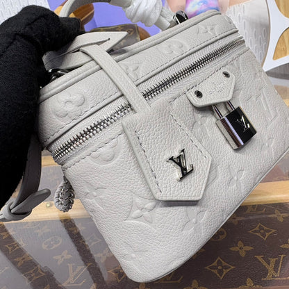 Louis Vuitton Monogram Vanity Chain Pouch Handbag