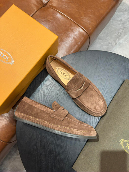 Tod's Gommino Calfskin Loafers