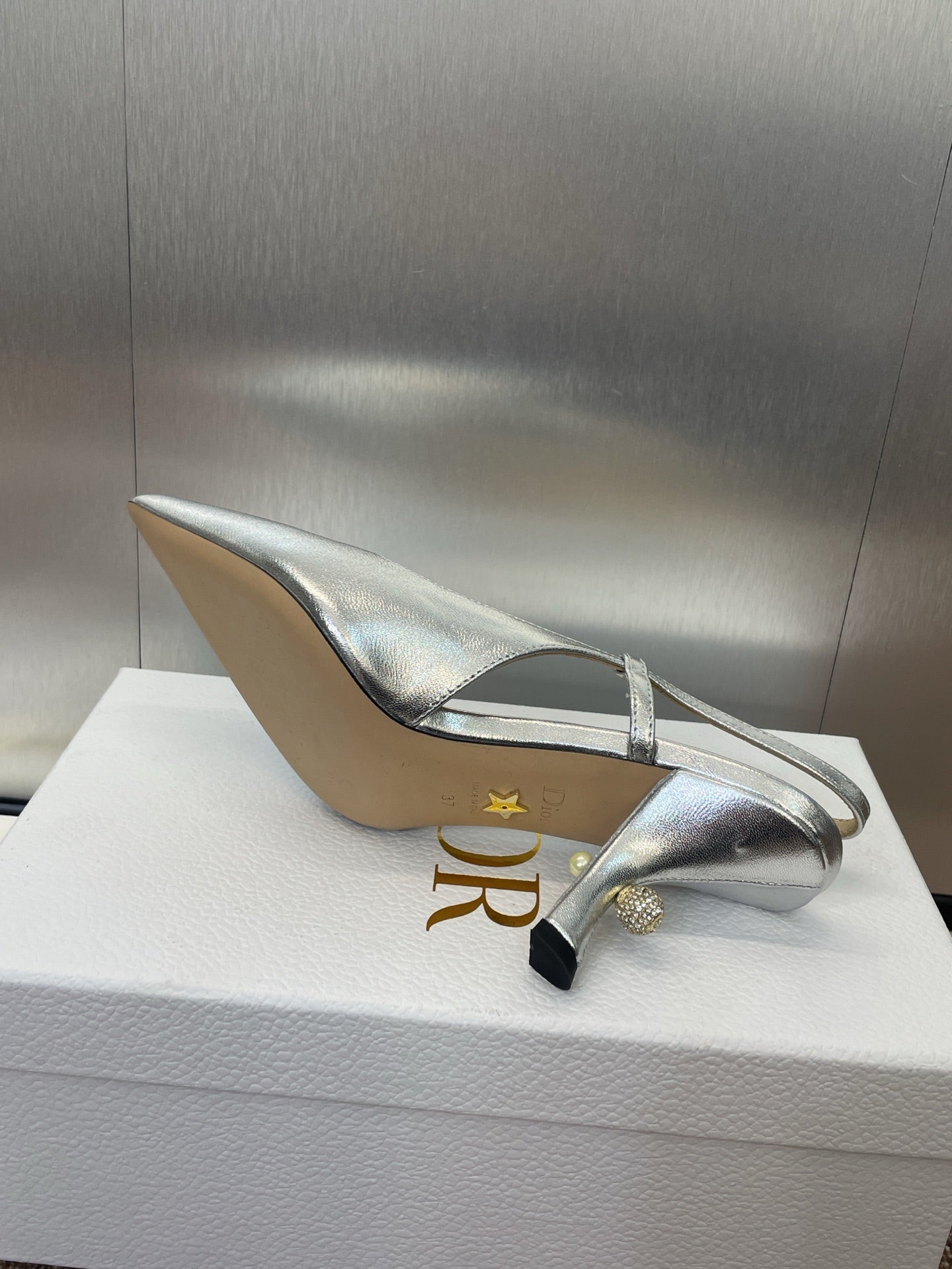 Dior Tribales Pearl Logo Heeled Mules – 2025 Spring/Summer Collection
