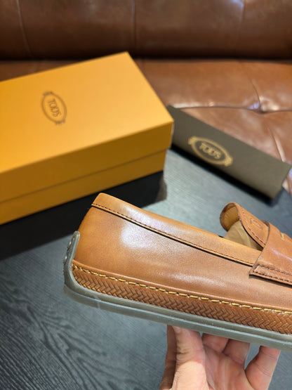 Tod's Gommino Calfskin Loafers