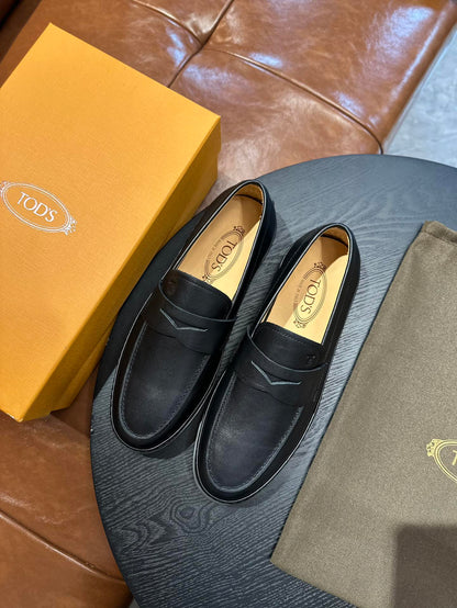 Tod's Gommino Calfskin Loafers