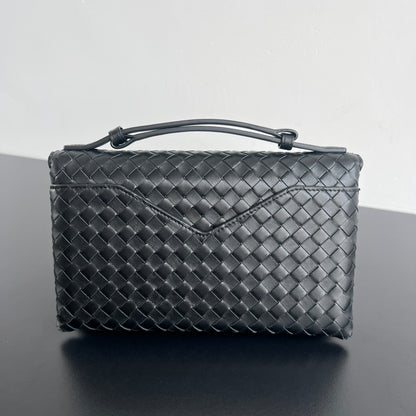 Bottega Veneta Knot Lock Crossbody Bag – 2025 Early Spring