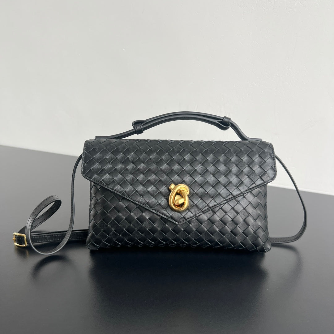 Bottega Veneta Knot Lock Crossbody Bag – 2025 Early Spring