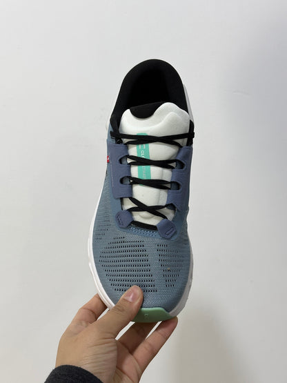 On x Roger Federer Cloudstratus 3 Special Edition Sneakers