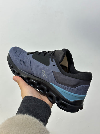 On x Roger Federer Cloudstratus 3 Special Edition Sneakers