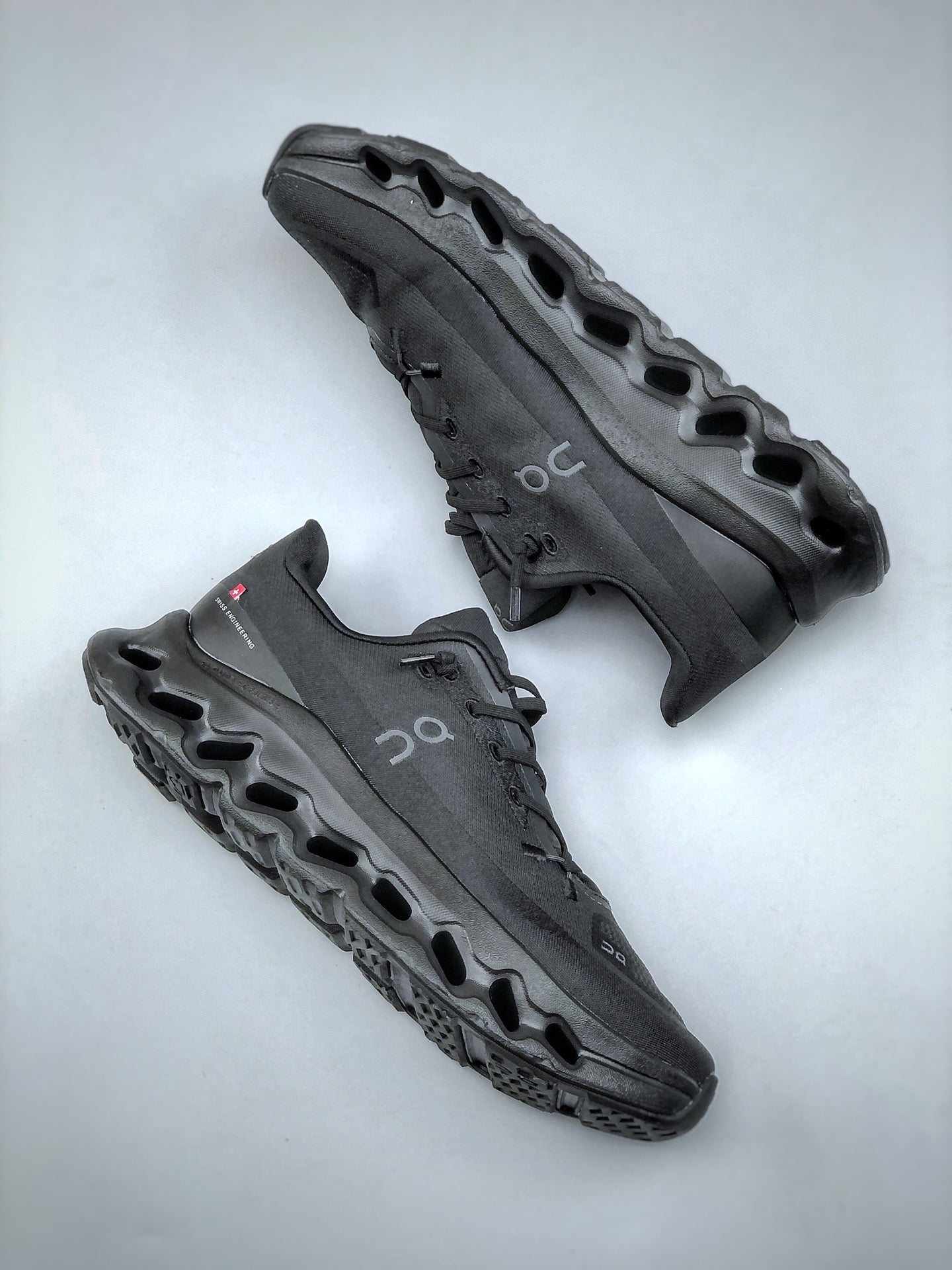On Cloudtilt Running Shoes