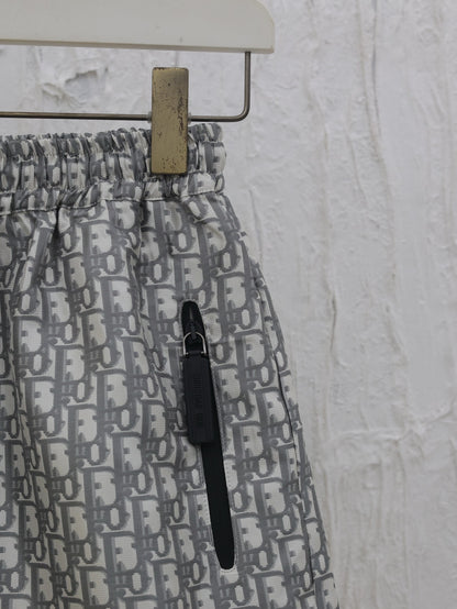Dior Gold Taffeta Jacquard Oblique Shorts – 2025