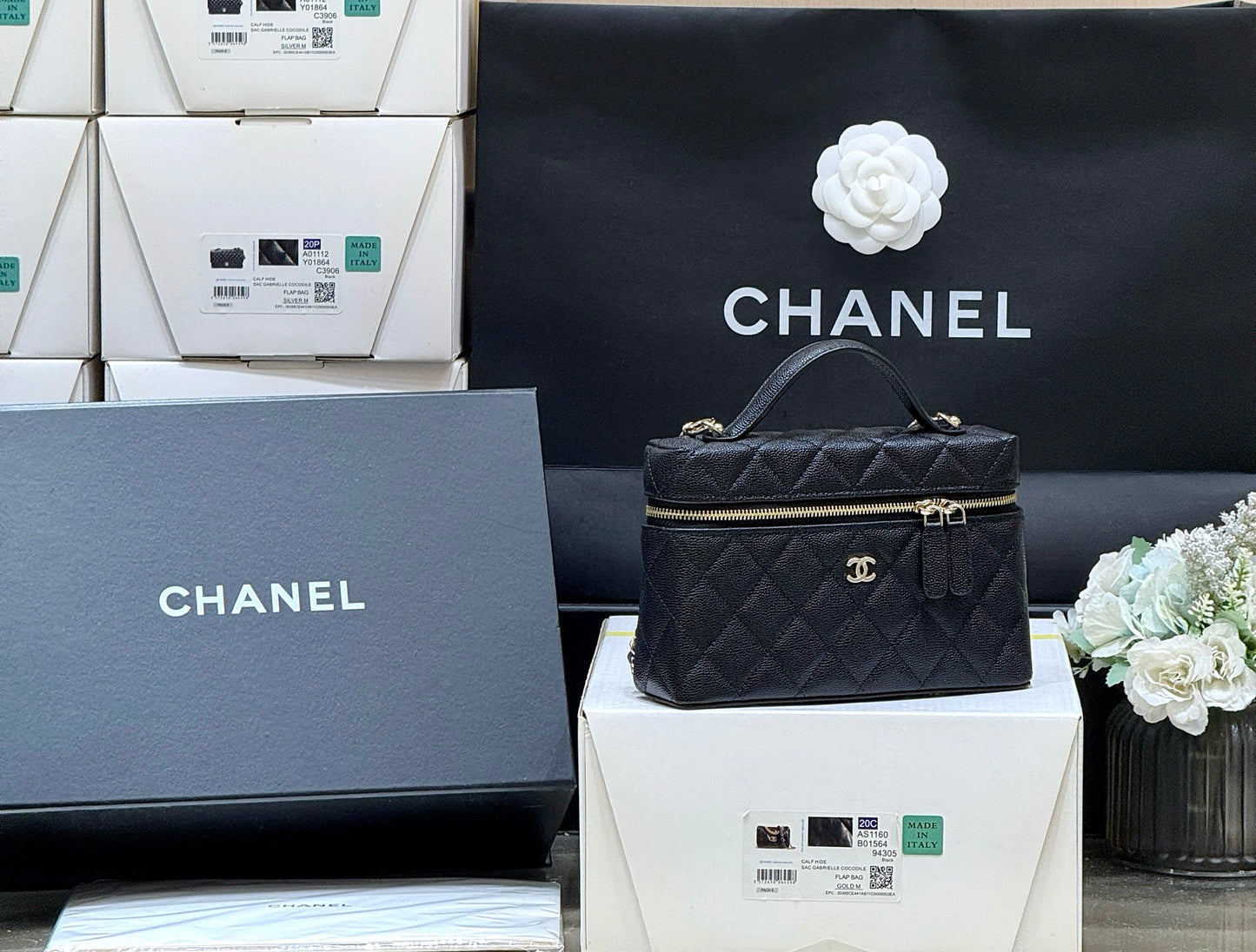 Chanel 25C Small Logo LP Lunchbox Bag – Spring/Summer Collection