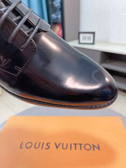 Louis Vuitton Men's Business Casual Leather Shoes