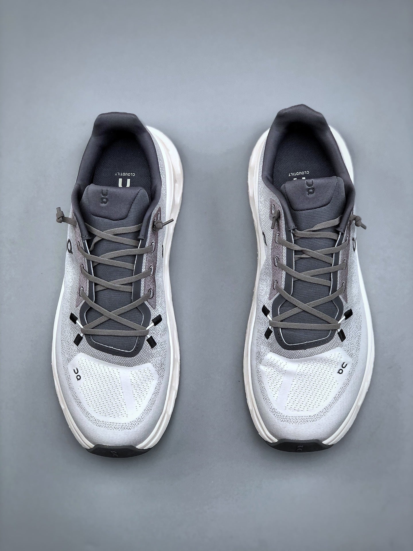 On Cloudtilt Lightweight Sneakers