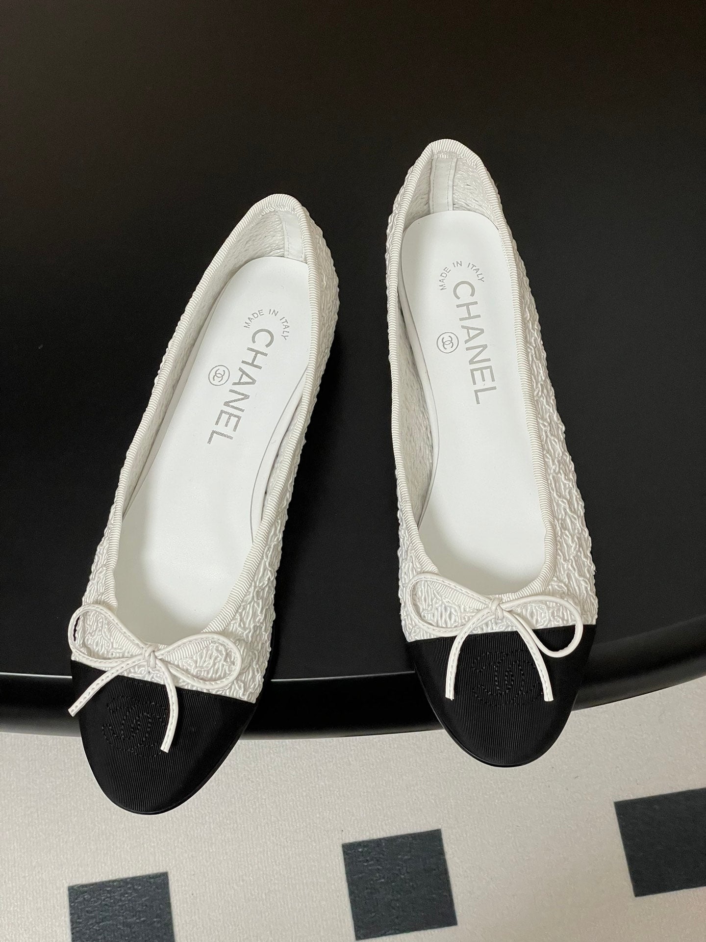 Chanel Lace Mesh Bow Ballet Flats – 25P Early Spring Collection