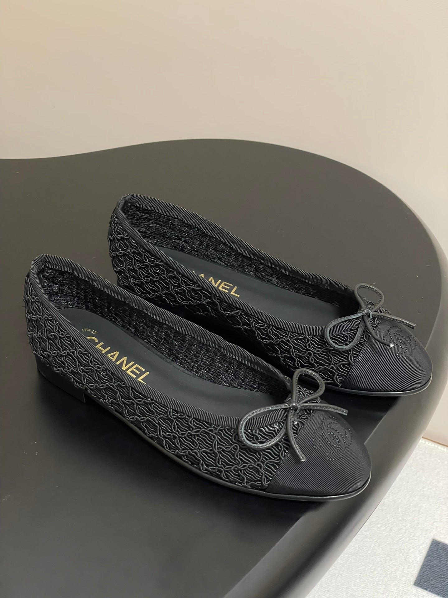 Chanel Lace Mesh Bow Ballet Flats – 25P Early Spring Collection