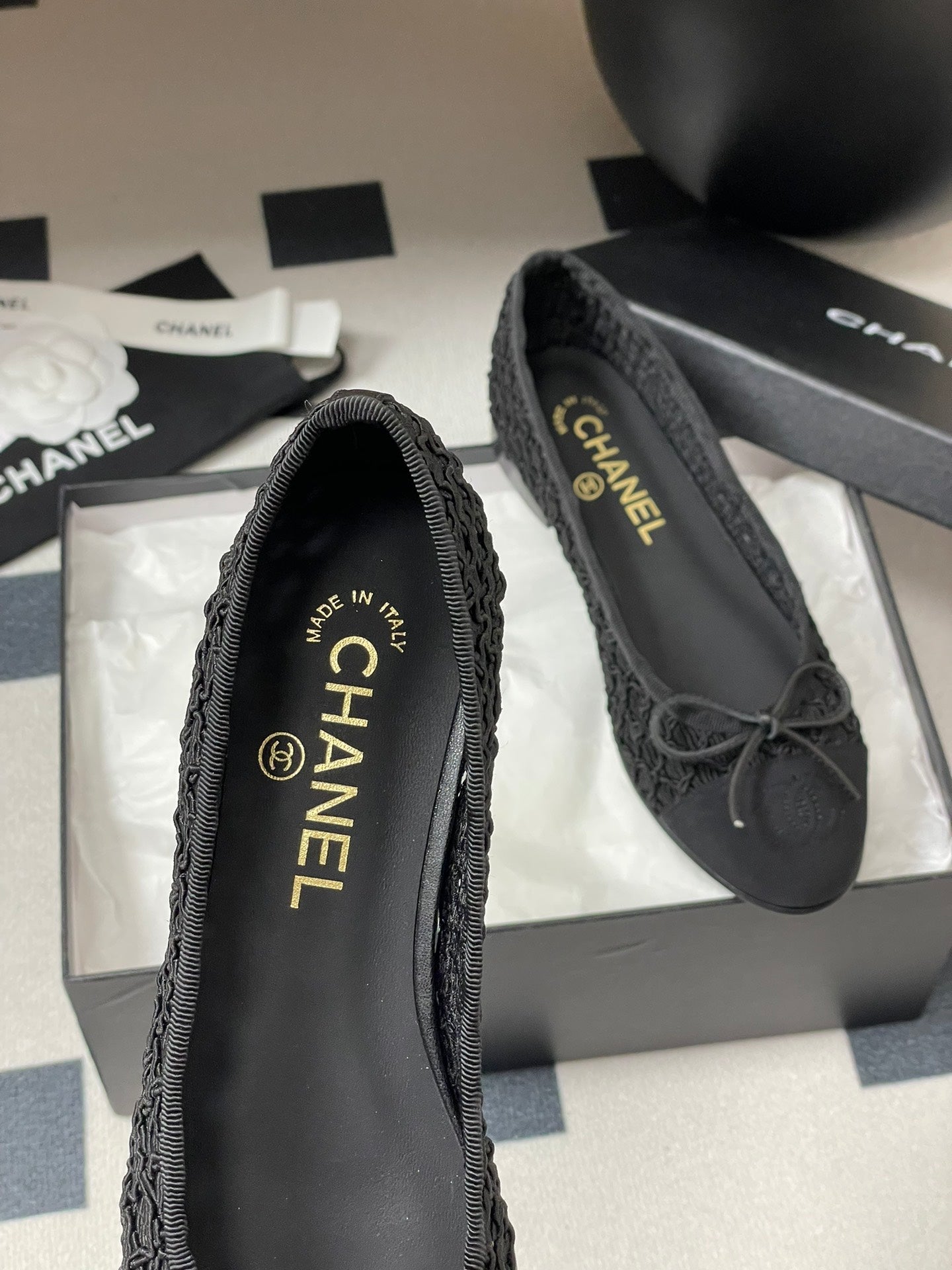 Chanel Lace Mesh Bow Ballet Flats – 25P Early Spring Collection