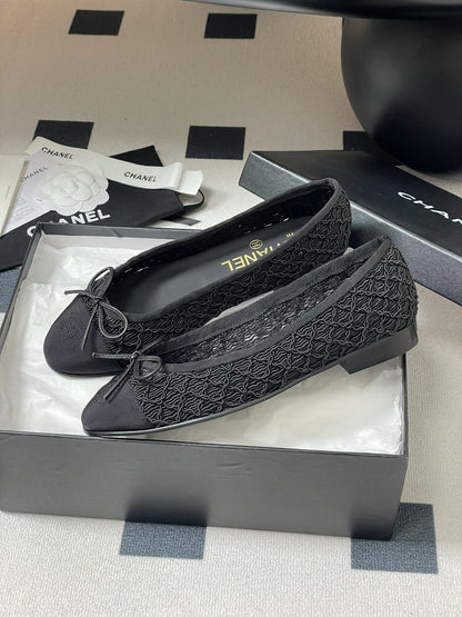 Chanel Lace Mesh Bow Ballet Flats – 25P Early Spring Collection