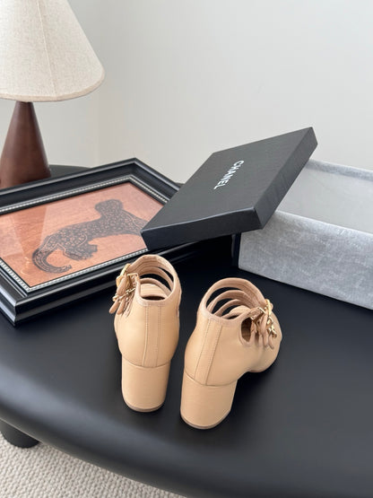 Chanel 25S Runway Mary Jane Flats