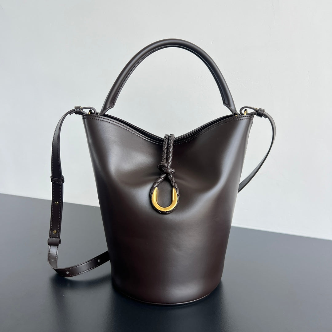 Bottega Veneta Liberta Bucket Bag – 25SS