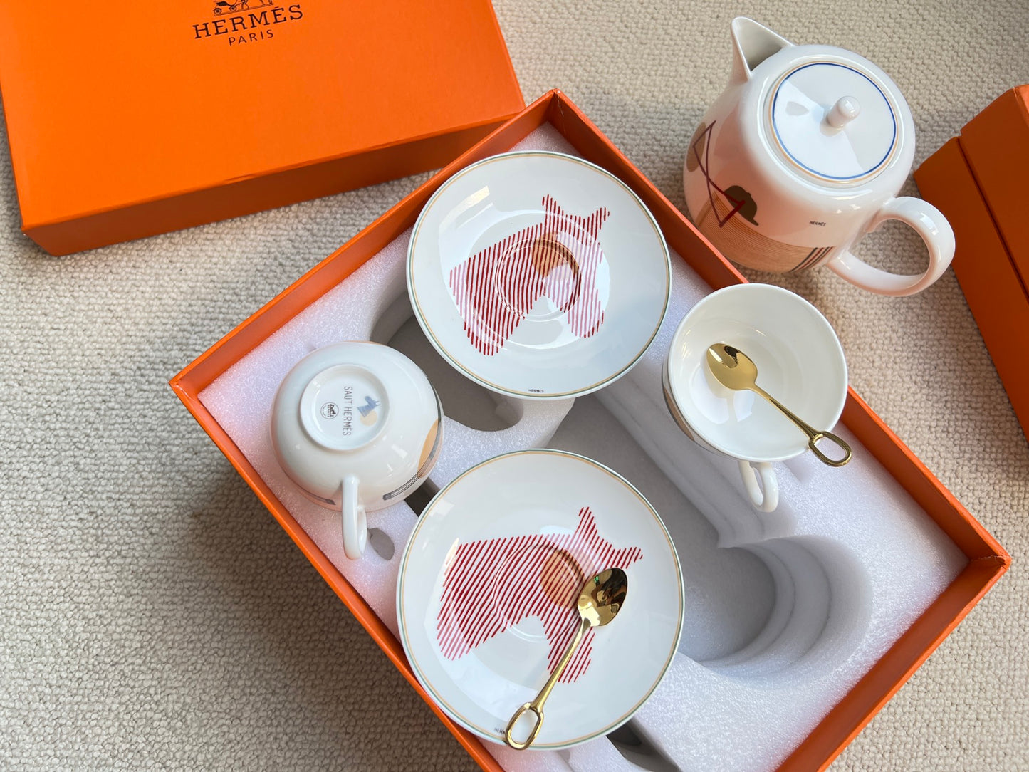 Hermès Saut Hermès Breakfast Porcelain Set