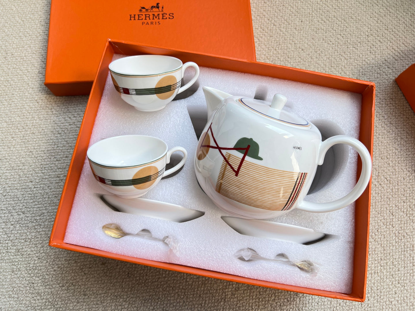 Hermès Saut Hermès Breakfast Porcelain Set