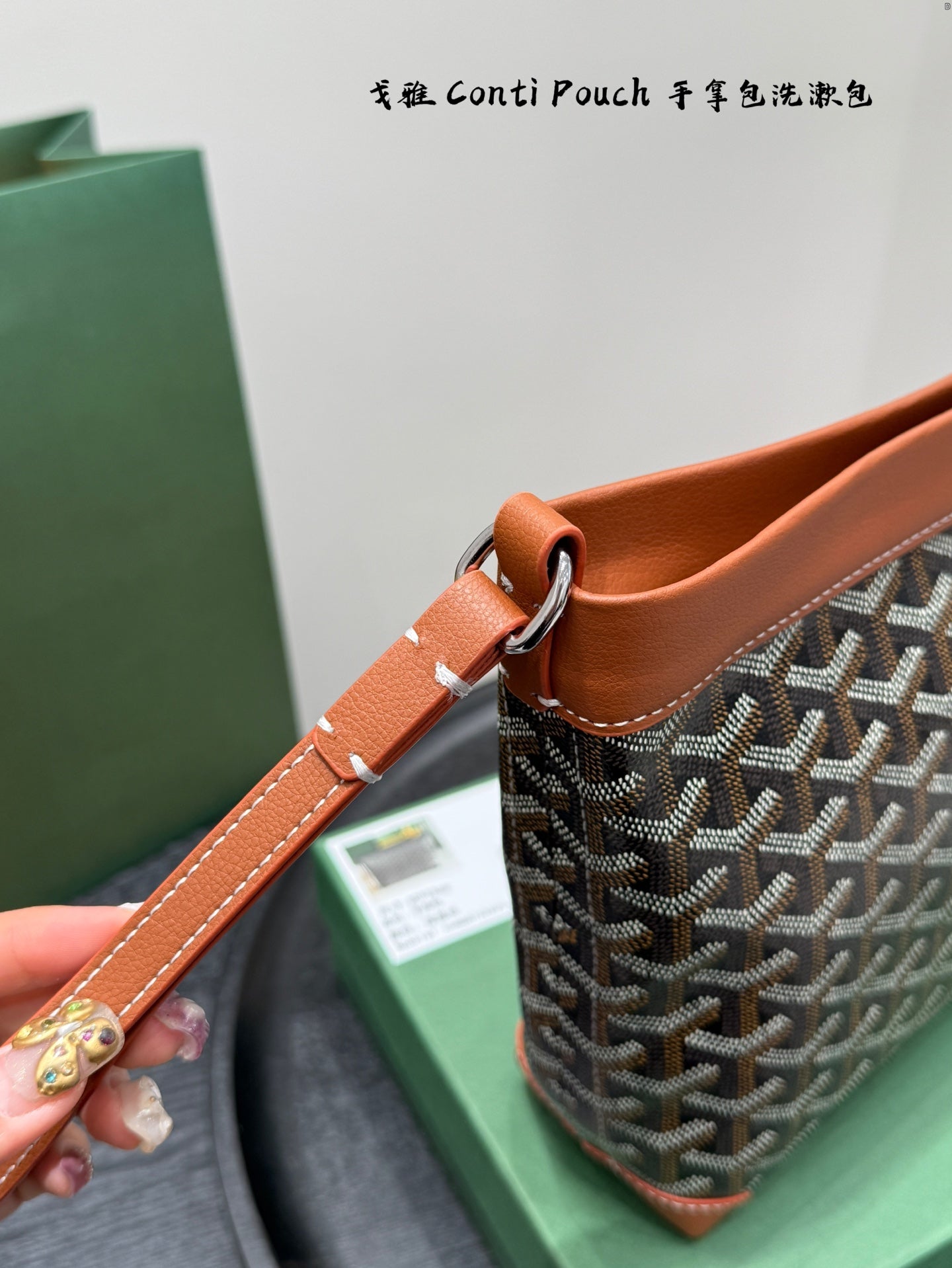 Goyard Conti Pouch Clutch Bag