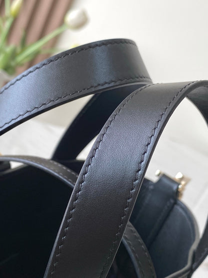 Dior Toujours Vertical Handbag