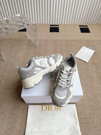 Dior Vibe Sneakers
