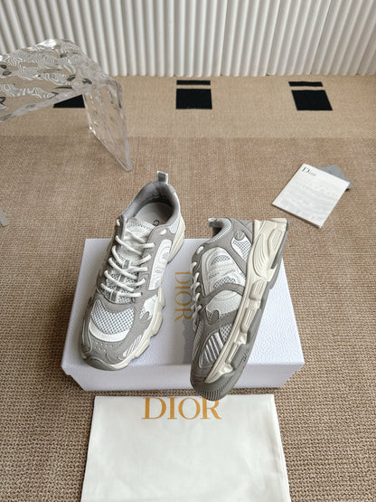 Dior Vibe Sneakers