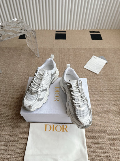 Dior Vibe Sneakers