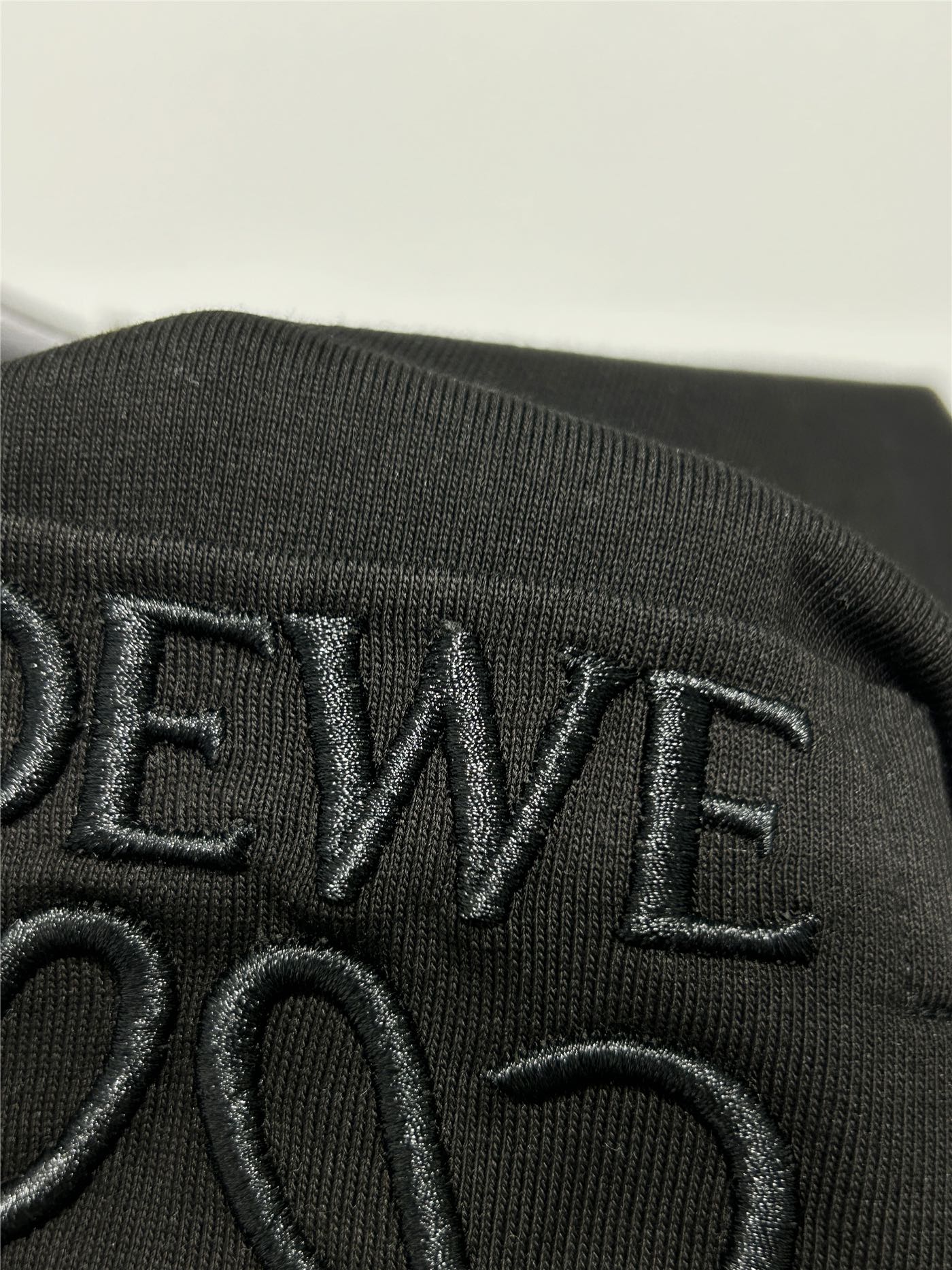 Loewe Pocket Embroidery Logo T-Shirt – 2025 Spring/Summer Collection