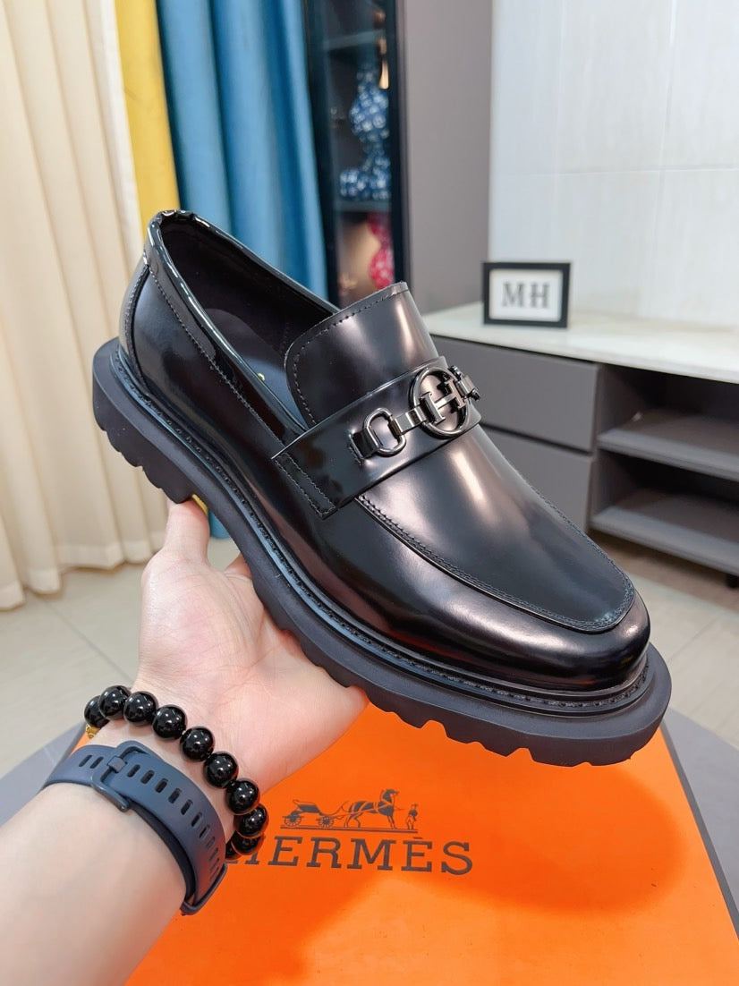 Hermès Business Leather Loafers