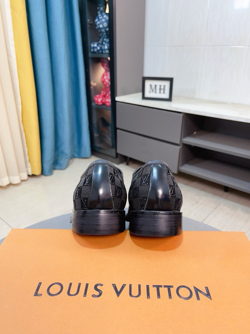 Louis Vuitton Men's Business Casual Leather Shoes