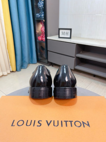 Louis Vuitton Men's Business Casual Leather Shoes