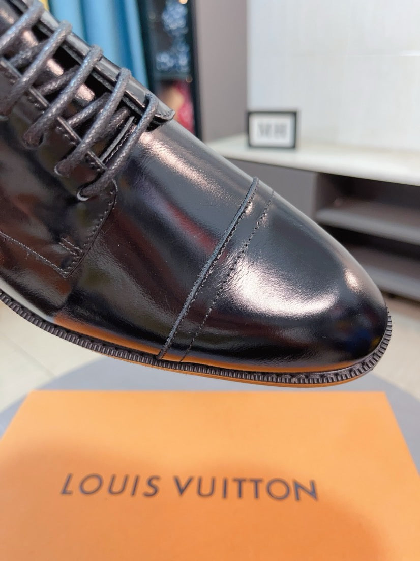 Louis Vuitton Men's Business Casual Leather Shoes