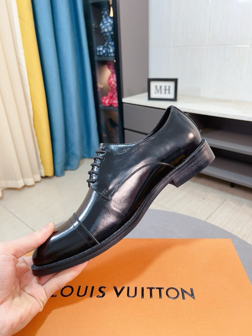Louis Vuitton Men's Business Casual Leather Shoes