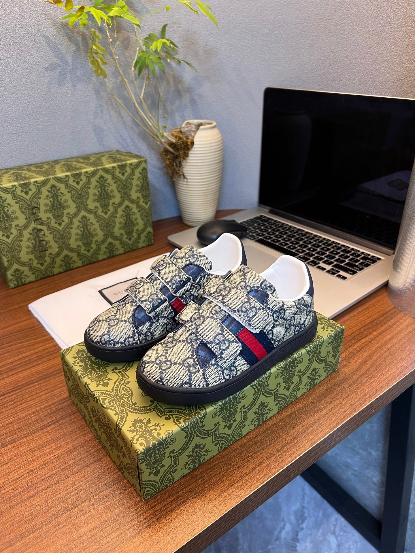 Gucci Kids Sheepskin-Lined Sneakers