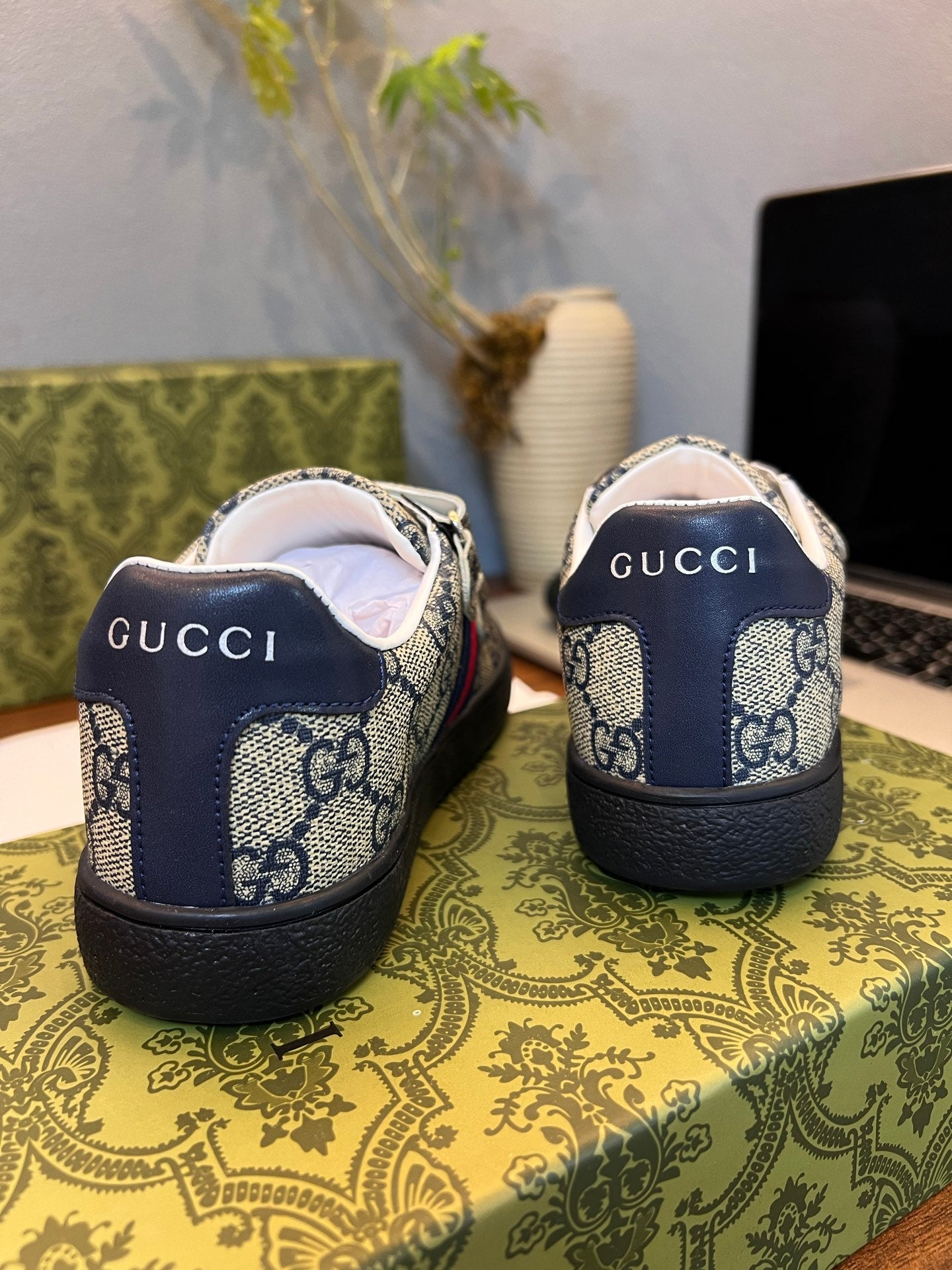 Gucci Kids Sheepskin-Lined Sneakers