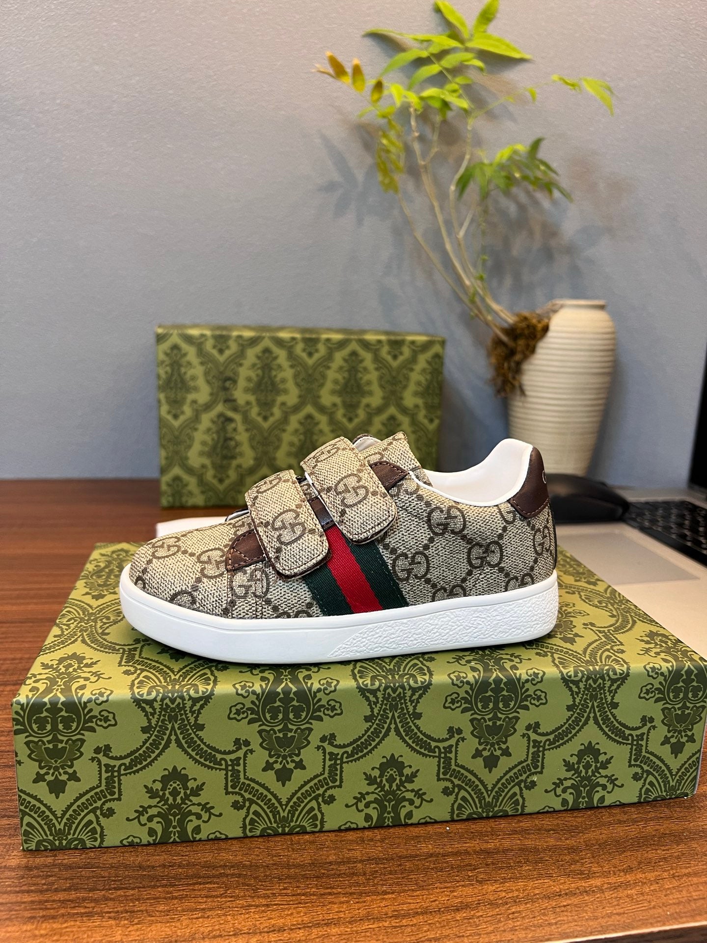 Gucci Kids Sheepskin-Lined Sneakers