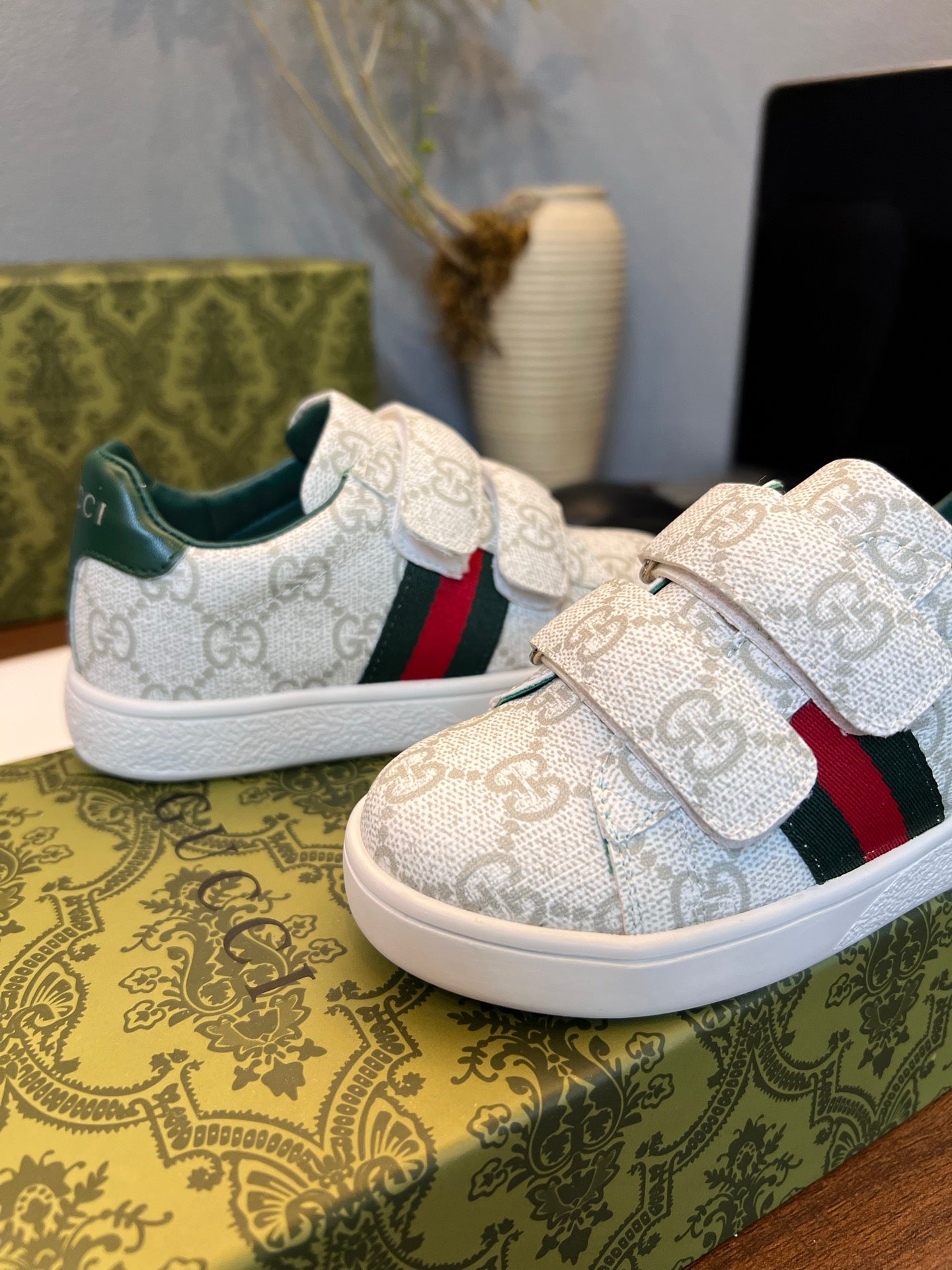 Gucci Kids Sheepskin-Lined Sneakers