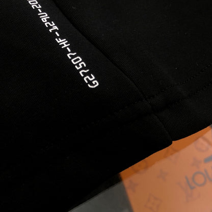 Moncler Spliced Logo Casual Shorts – 2026SS