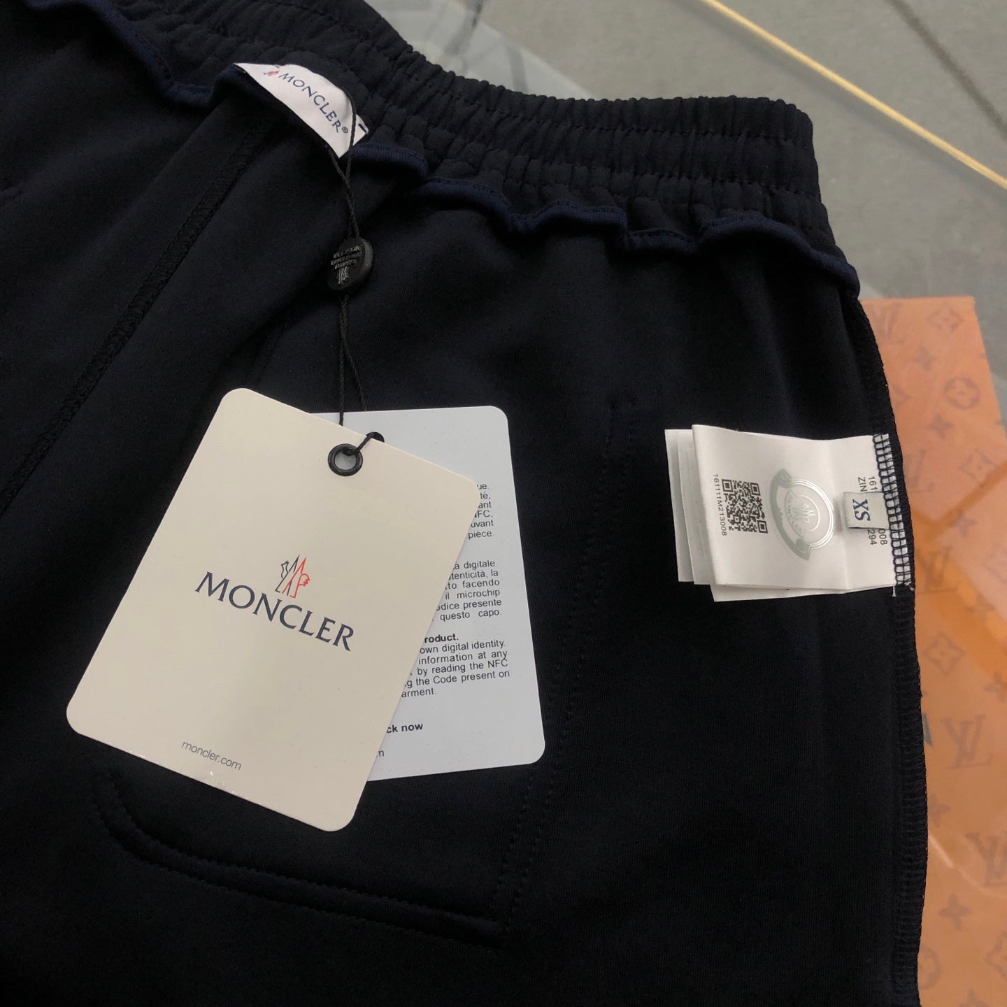 Moncler Spliced Logo Casual Shorts – 2026SS