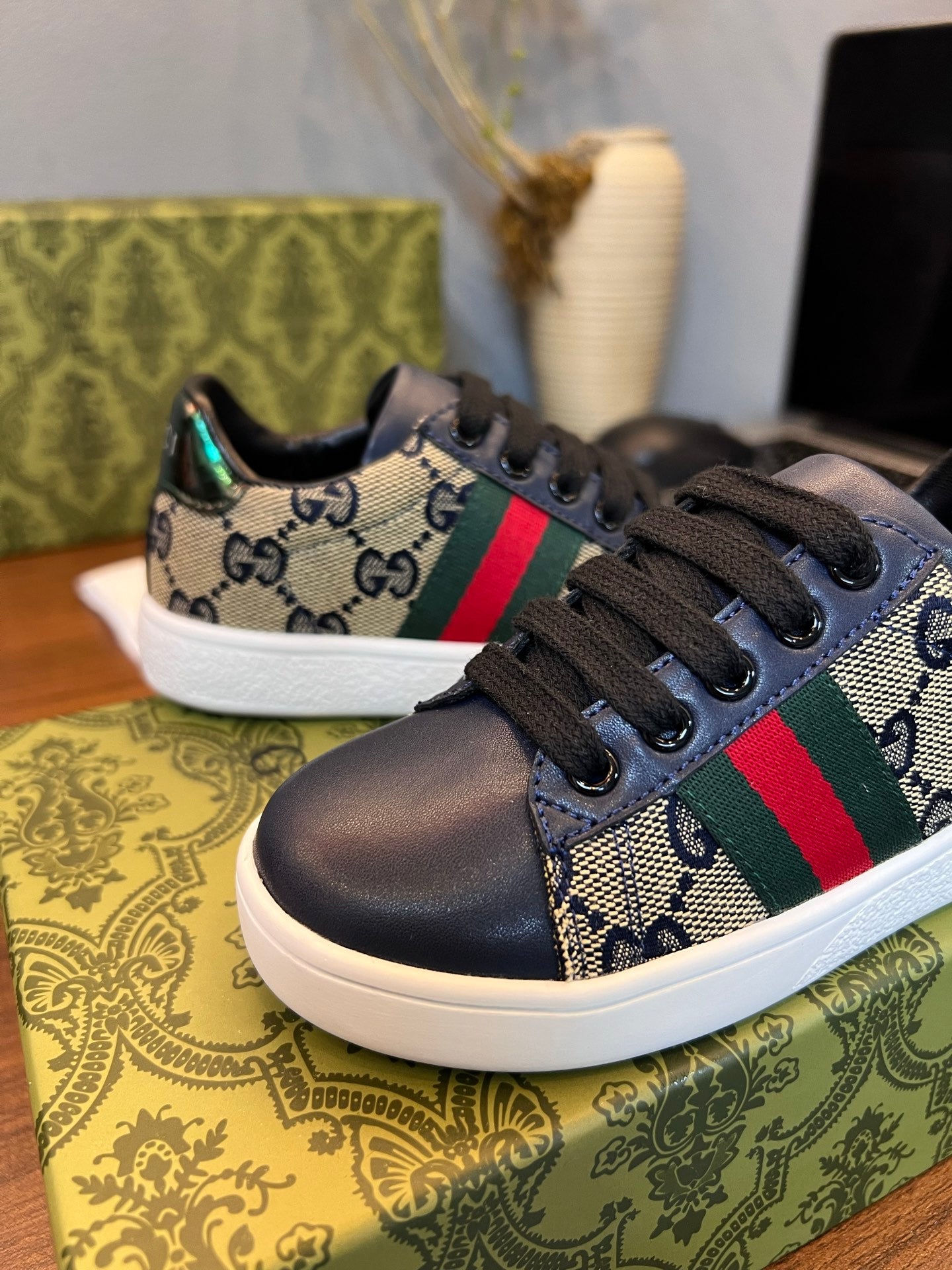 Gucci Kids Sheepskin-Lined Sneakers