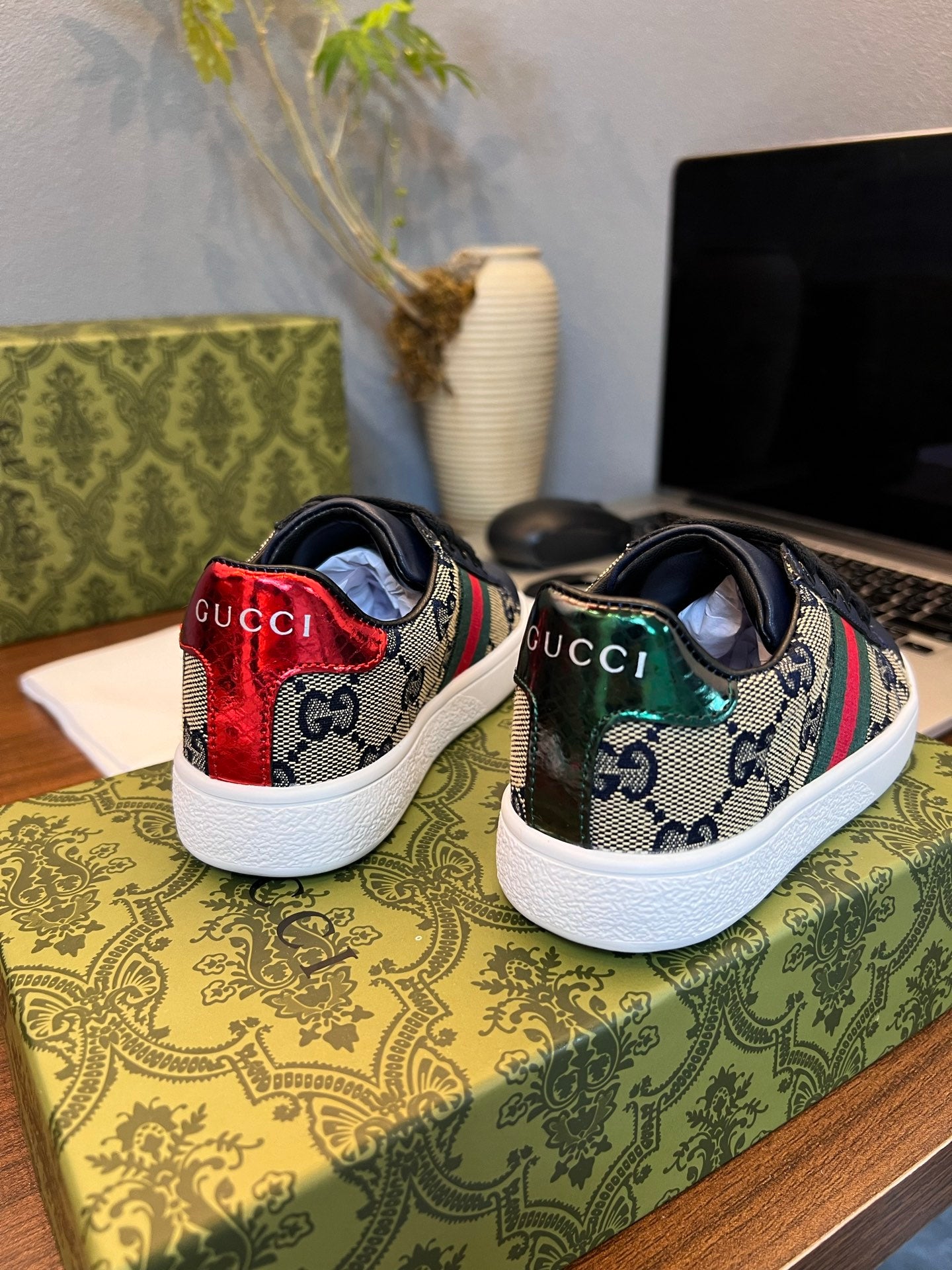 Gucci Kids Sheepskin-Lined Sneakers